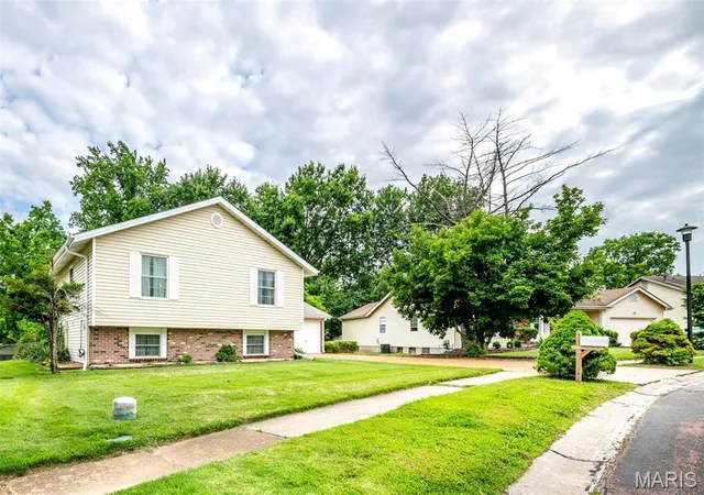Homes for sale in Unincorporated, MO | 12798 Highstone Dr, Unincorporated, MO 63146 | MLS# MIS26037545