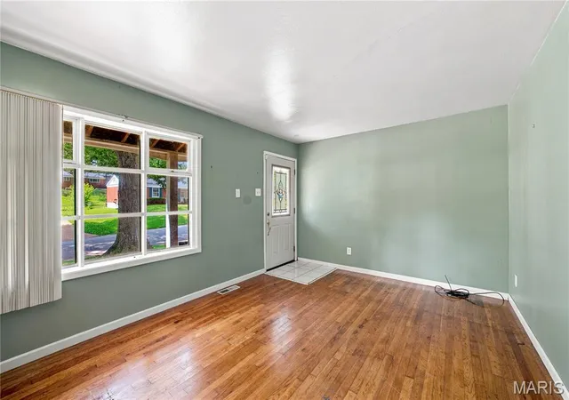 Photo 3 of Single family home for sale at 1745 Foley Dr, St Louis, MO 63136 | MLS# MIS26037550 | Listing updated on 2026-10-14