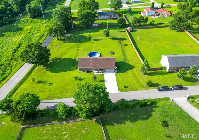 3rd image of 20485 Stagecoach Rd, Waynesville, MO 65583 | MLS# MIS26037562