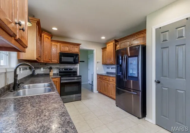 5th image of 20485 Stagecoach Rd, Waynesville, MO 65583 | MLS# MIS26037562