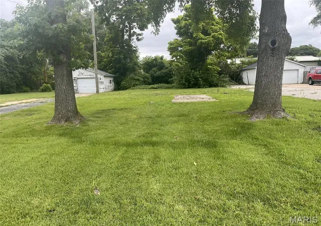 1st image of 17 Judith St, East Saint Louis, IL 62206 | MLS# MIS26037565
