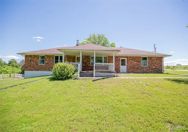 Homes for sale in St James, MO | 24265 Cr 434, St James, MO 65559 | MLS# MIS26037609