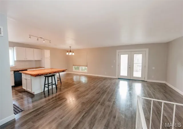 5th image of 367 Napoli Ct, Ballwin, MO 63021 | MLS# MIS26037629