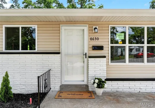 Homes for sale in St John, MO | 8630 North Ave, St John, MO 63114 | MLS# MIS26037645