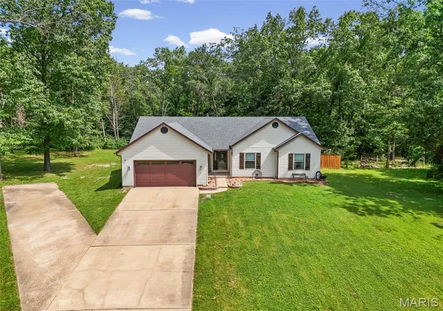 3rd image of 4363 Jefferson Dr, Hillsboro, MO 63050 | MLS# MIS26037666