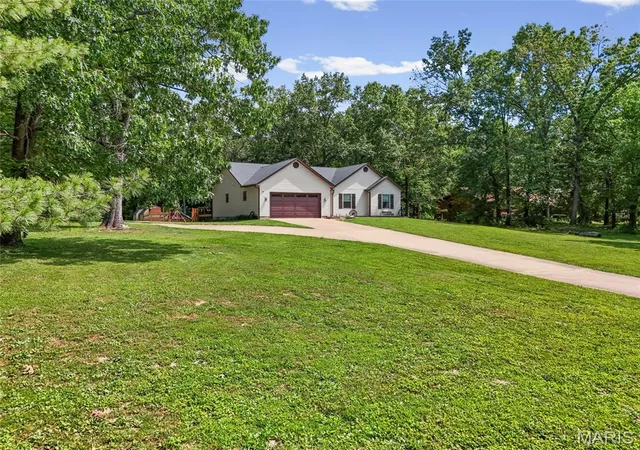 4th image of 4363 Jefferson Dr, Hillsboro, MO 63050 | MLS# MIS26037666