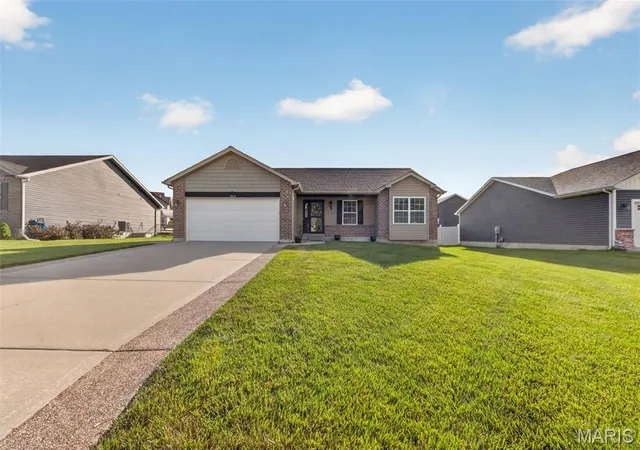 Homes for sale in Truesdale, MO | 303 Mike Dr, Truesdale, MO 63380 | MLS# MIS26037681