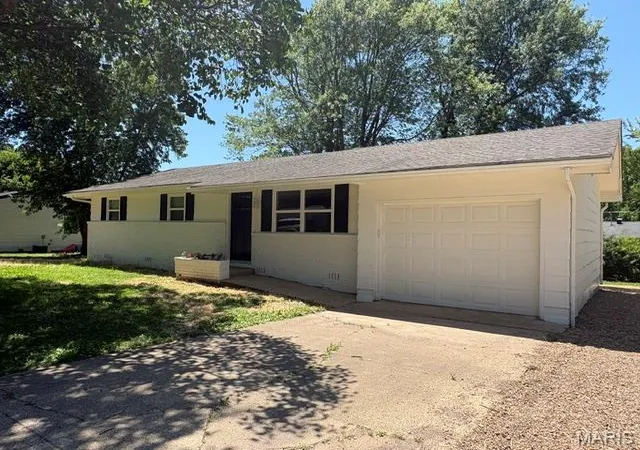 Homes for sale in Rolla, MO | 10835 Dennie Ct, Rolla, MO 65401 | MLS# MIS26037690