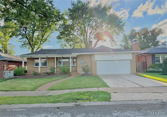 Homes for sale in Saint Louis, MO | 5931 Clifton Ave, Saint Louis, MO 63109 | MLS# MIS26037693