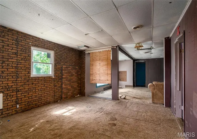 3rd image of 310 W Tenth St, Johnston City, IL 62951 | MLS# MIS26037697