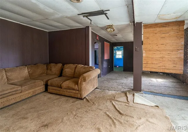 5th image of 310 W Tenth St, Johnston City, IL 62951 | MLS# MIS26037697