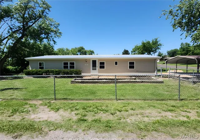 Homes for sale in Pacific, MO | 429 Orr St, Pacific, MO 63069 | MLS# MIS26037703