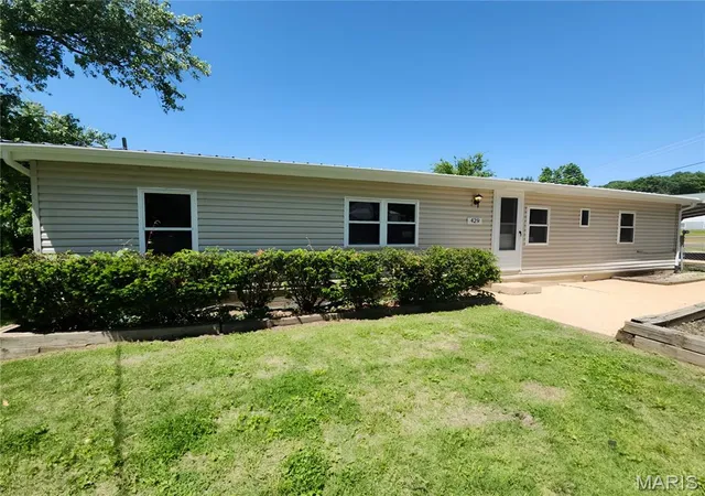 Homes for sale in Pacific, MO | 429 Orr St, Pacific, MO 63069 | MLS# MIS26037703