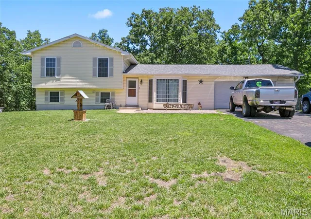 Homes for sale in Bonne Terre, MO | 1809 Saint Francois Rd, Bonne Terre, MO 63628 | MLS# MIS26037715