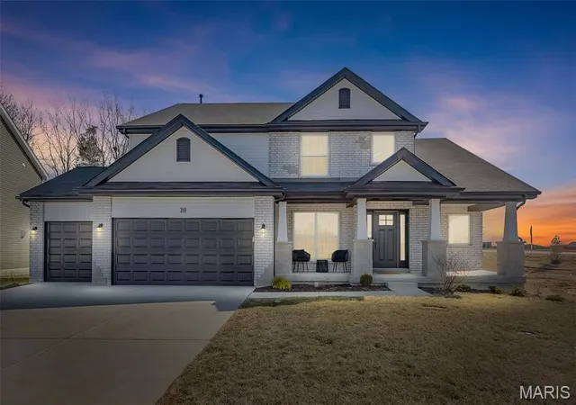 Homes for sale in Lake Saint Louis, MO | 310 Osprey Ct, Lake Saint Louis, MO 63367 | MLS# MIS26037717