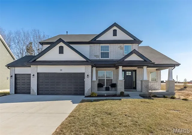 Homes for sale in Lake Saint Louis, MO | 310 Osprey Ct, Lake Saint Louis, MO 63367 | MLS# MIS26037717