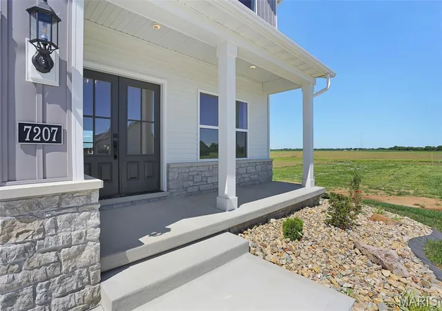 Photo 3 of Single family home for sale at 7207 Raleigh Dr, Glen Carbon, IL 62034 | MLS# MIS26037742 | Listing updated on 2026-09-14