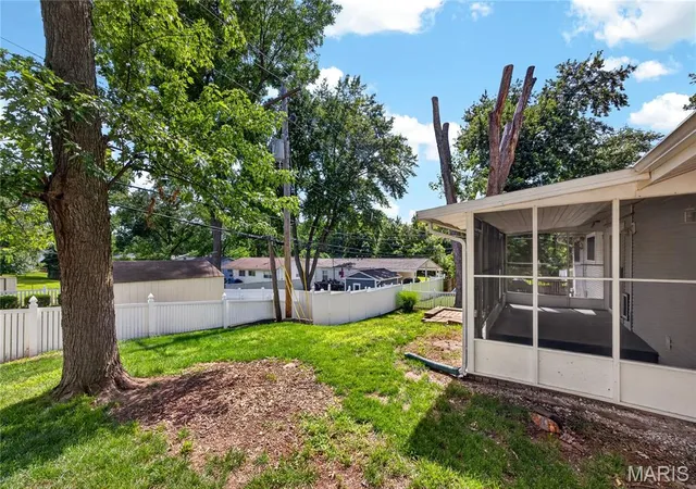 Homes for sale in Maryland Heights, MO | 12009 Quality Ln, Maryland Heights, MO 63043 | MLS# MIS26037751