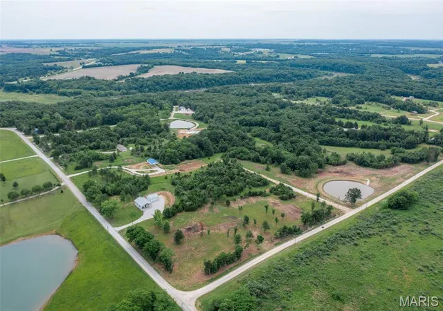Homes for sale in Perry, MO | 7 Halyon Estates, Perry, MO 63462 | MLS# MIS26037756