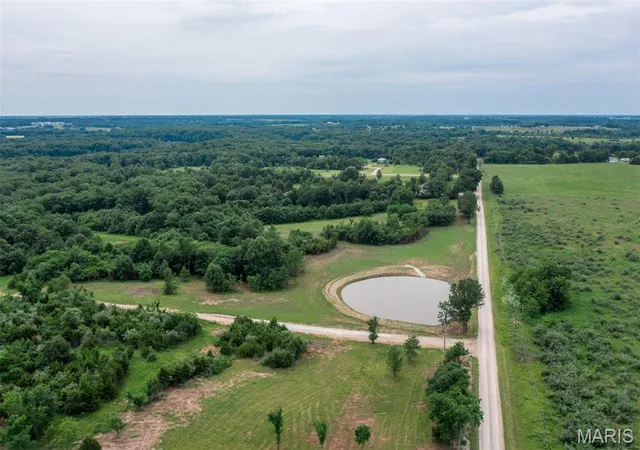 Homes for sale in Perry, MO | 8 Halyon Estates, Perry, MO 63462 | MLS# MIS26037766