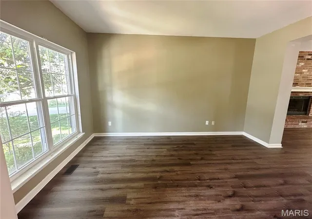 Photo 2 of Single family home for sale at 7377 Little Oaks Dr, O Fallon, MO 63368 | MLS# MIS26037769 | Listing updated on 2026-08-28