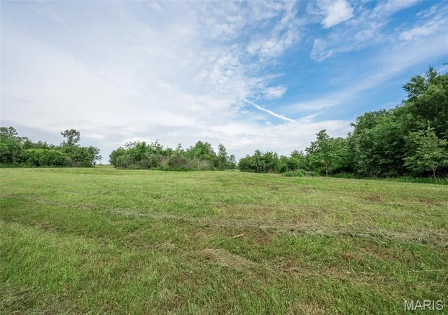 Homes for sale in Perry, MO | 9 Halyon Estates, Perry, MO 63462 | MLS# MIS26037771