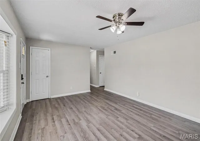 4th image of 250 Monterey Dr, Florissant, MO 63031 | MLS# MIS26037775