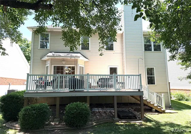 2nd image of 13 Eagle Cove Ln, Saint Charles, MO 63303 | MLS# MIS26037781