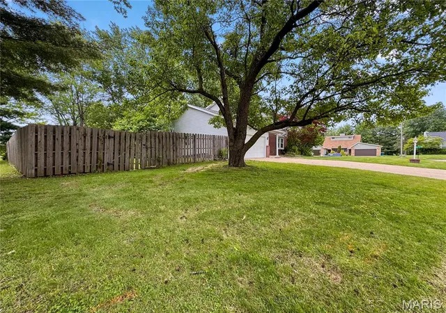 Homes for sale in Edwardsville, IL | 1902 Applegate Ln, Edwardsville, IL 62025 | MLS# MIS26037784