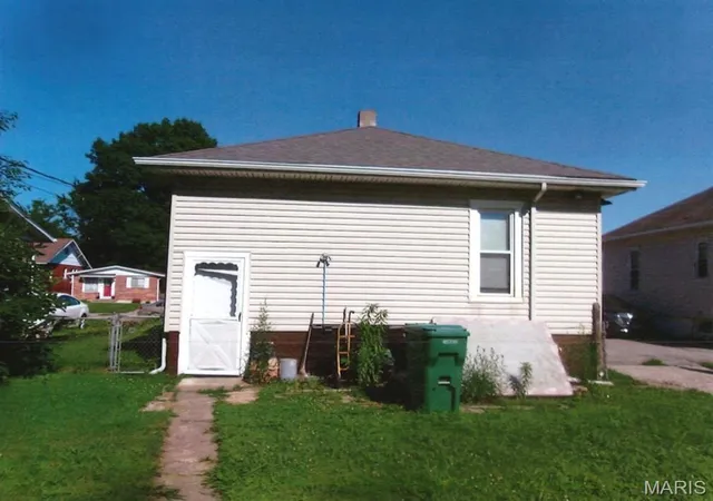 Homes for sale in East St Louis, IL | 727 N 38th St, East St Louis, IL 62205 | MLS# MIS26037786