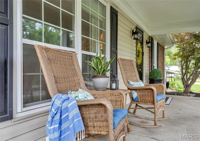 Homes for sale in Ferguson, MO | 1200 Hudson Hills Dr, Ferguson, MO 63135 | MLS# MIS26037830