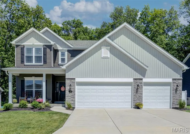 Homes for sale in Moscow Mills, MO | 588 Lakewood Dr, Moscow Mills, MO 63362 | MLS# MIS26037843