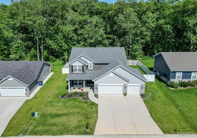 Homes for sale in Moscow Mills, MO | 588 Lakewood Dr, Moscow Mills, MO 63362 | MLS# MIS26037843