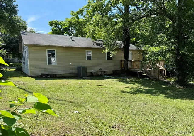 Homes for sale in Salem, MO | 406 S Warfel St, Salem, MO 65560 | MLS# MIS26037847