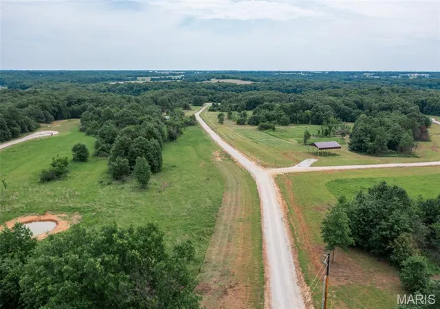 Homes for sale in Perry, MO | 25 Halyon Estates, Perry, MO 63462 | MLS# MIS26037850