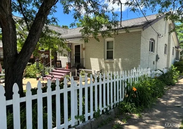 Homes for sale in Kirkwood, MO | 524 Goethe Ave, Kirkwood, MO 63122 | MLS# MIS26037859