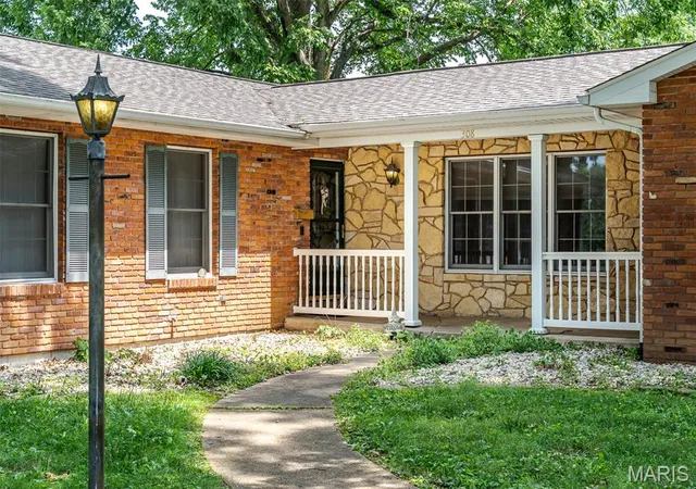 Photo 2 of Single family home for sale at 308 Bourbeuse Rd, Union, MO 63084 | MLS# MIS26037863 | Listing updated on 2026-09-16