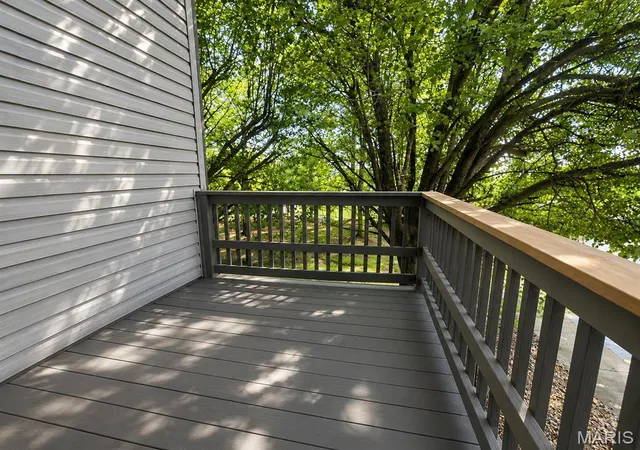 Homes for sale in Collinsville, IL | 115 Sandridge Dr, Collinsville, IL 62234 | MLS# MIS26037864