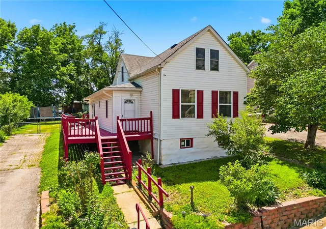 3rd image of 210 Horn Ave, St Louis, MO 63125 | MLS# MIS26037870