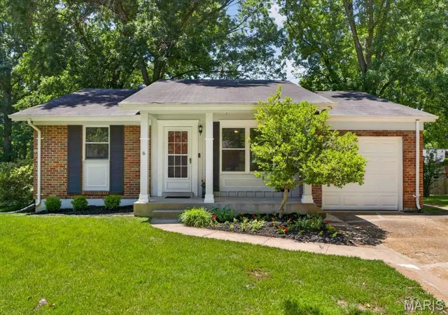 Homes for sale in Manchester, MO | 1404 Mautenne Dr, Manchester, MO 63021 | MLS# MIS26037878