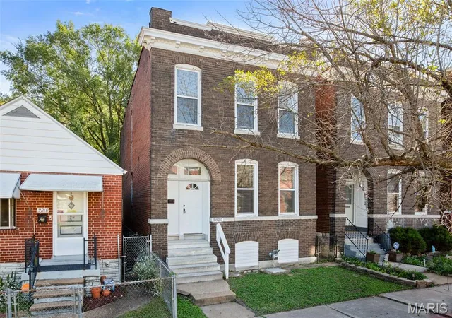 Photo 1 of Single family home for sale at 3820 Iowa Ave, St Louis, MO 63118 | MLS# MIS26037892 | Listing updated on 2026-08-28