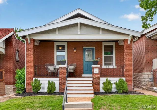 Homes for sale in St Louis, MO | 5341 Neosho St, St Louis, MO 63109 | MLS# MIS26037896
