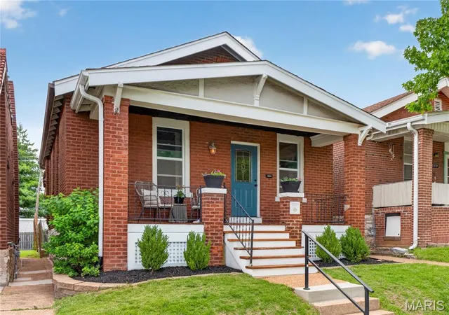 Homes for sale in St Louis, MO | 5341 Neosho St, St Louis, MO 63109 | MLS# MIS26037896