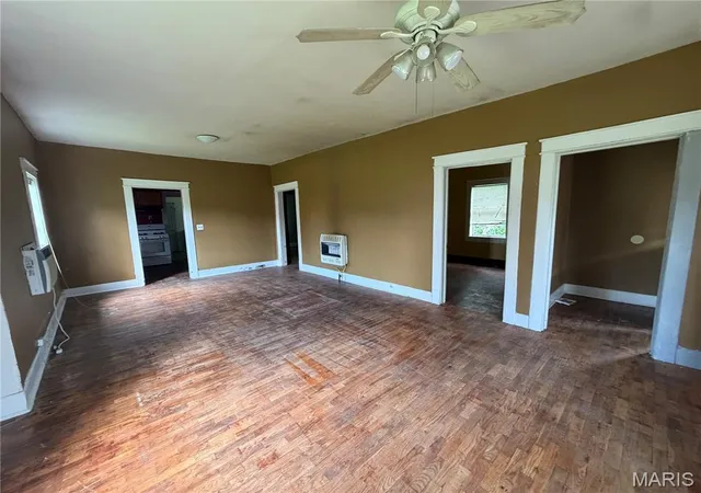 Photo 3 of Single family home for sale at 704 S Main St, Campbell, MO 63933 | MLS# MIS26037899 | Listing updated on 2026-09-02