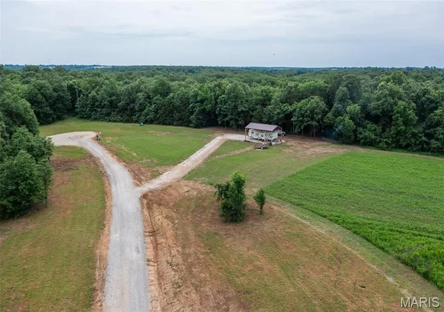 Homes for sale in Perry, MO | 30 Halyon Estates, Perry, MO 63462 | MLS# MIS26037906
