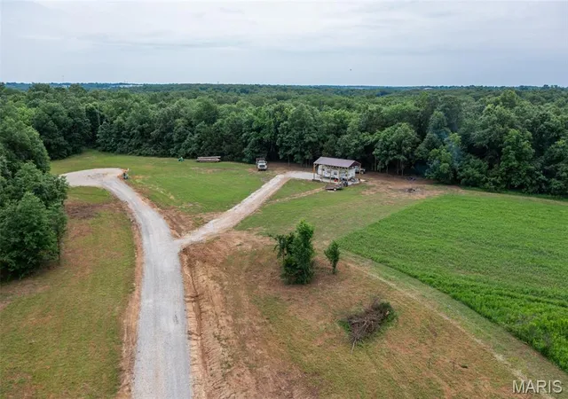 Homes for sale in Perry, MO | 30 Halyon Estates, Perry, MO 63462 | MLS# MIS26037906