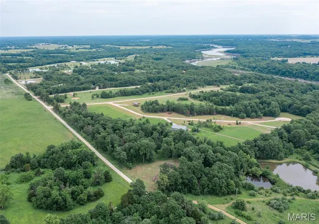 Homes for sale in Perry, MO | 32 Halyon Estates, Perry, MO 63462 | MLS# MIS26037916