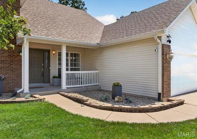 2nd image of 951 Annabrook Park Dr, O Fallon, MO 63366 | MLS# MIS26037929