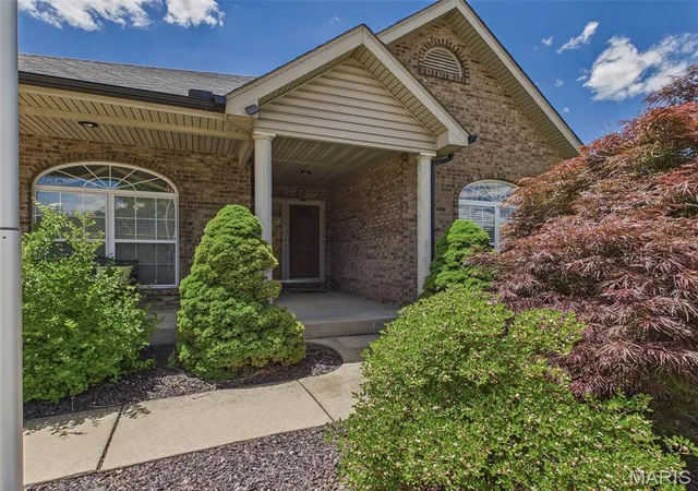 Photo 3 of Single family home for sale at 3509 Steinberg Farm Rd, Belleville, IL 62226 | MLS# MIS26037943 | Listing updated on 2026-09-16