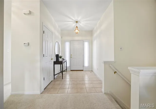 Photo 3 of Sale Pending at 1049 Cambridge Way Dr, Chesterfield, MO 63017 | MLS# MIS26037946 | Listing updated on 2026-10-20